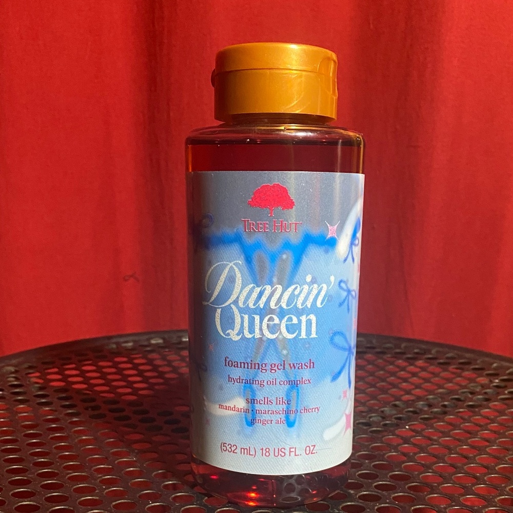 Tree Hut Dancin’ Queen Foaming Gel Wash NEW